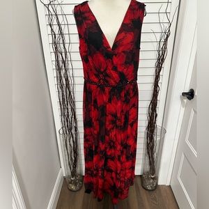 Enfocus Women, Size 14W, Black and Red Floral Dress